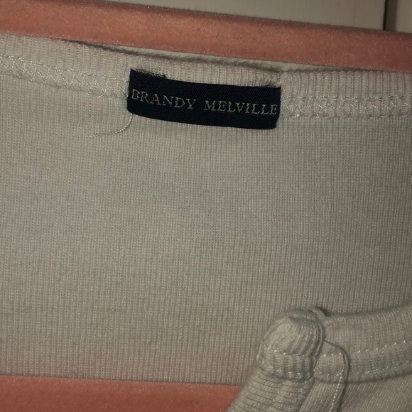 BRANDY MELVILLE crop top - Picture 3 of 4